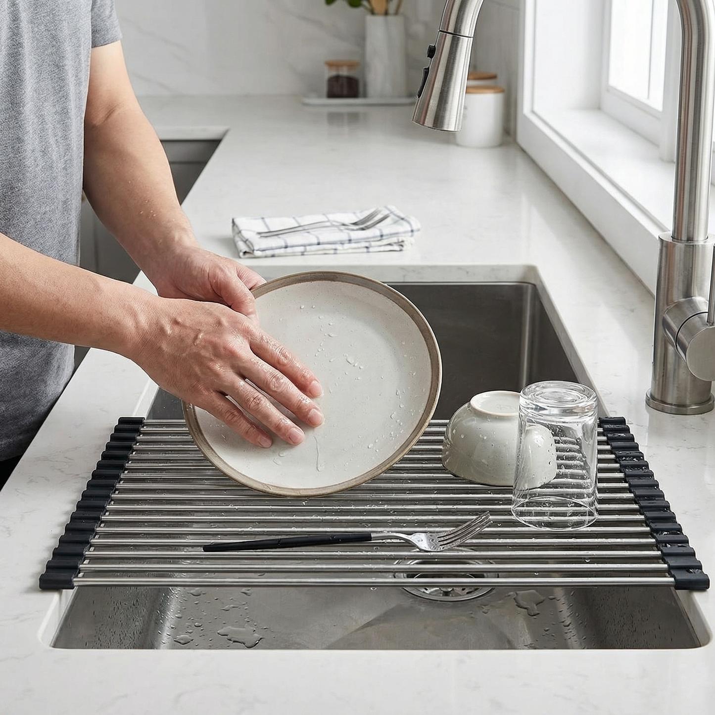 Roll-up Dish Drying Rack