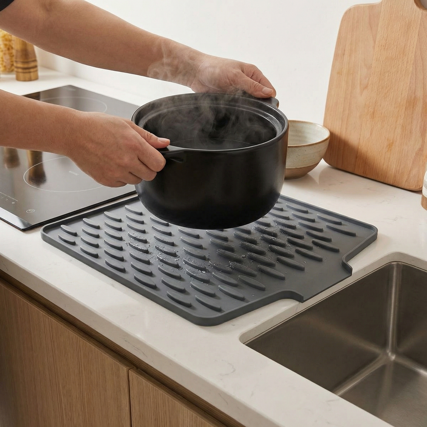 Angled Silicone Drip Mat – Heat Resistant and Non-Slip